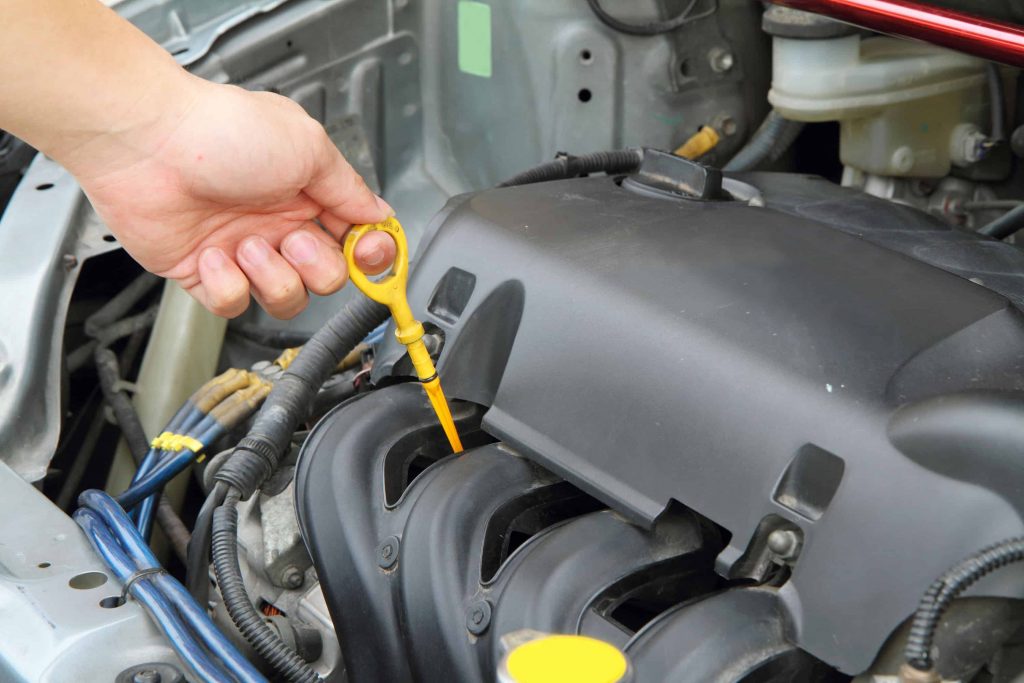 Common Signs and Causes of Oil Leaks in Cars Meineke